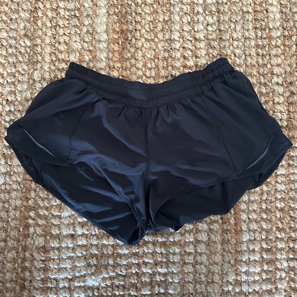 Lulu lemon hotty hot shorts - Picture 1 of 3